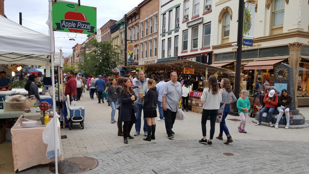 Shaping Downtown After COVID-19 (Issue 194, June 2021)